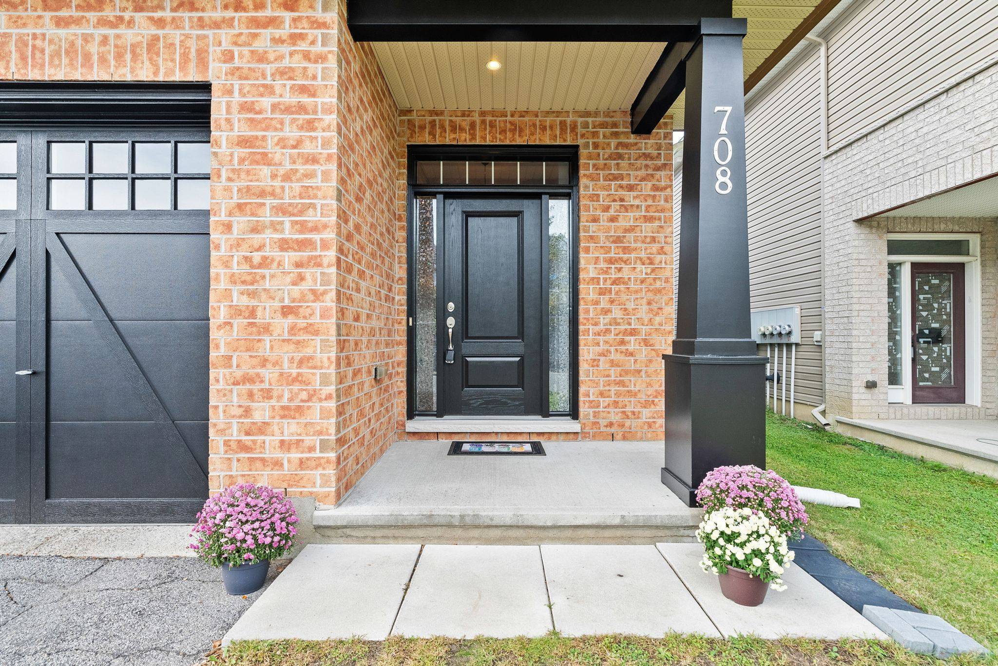 708 Hazelnut CRES, Blossom Park - Airport And Area, ON K1T 0K1