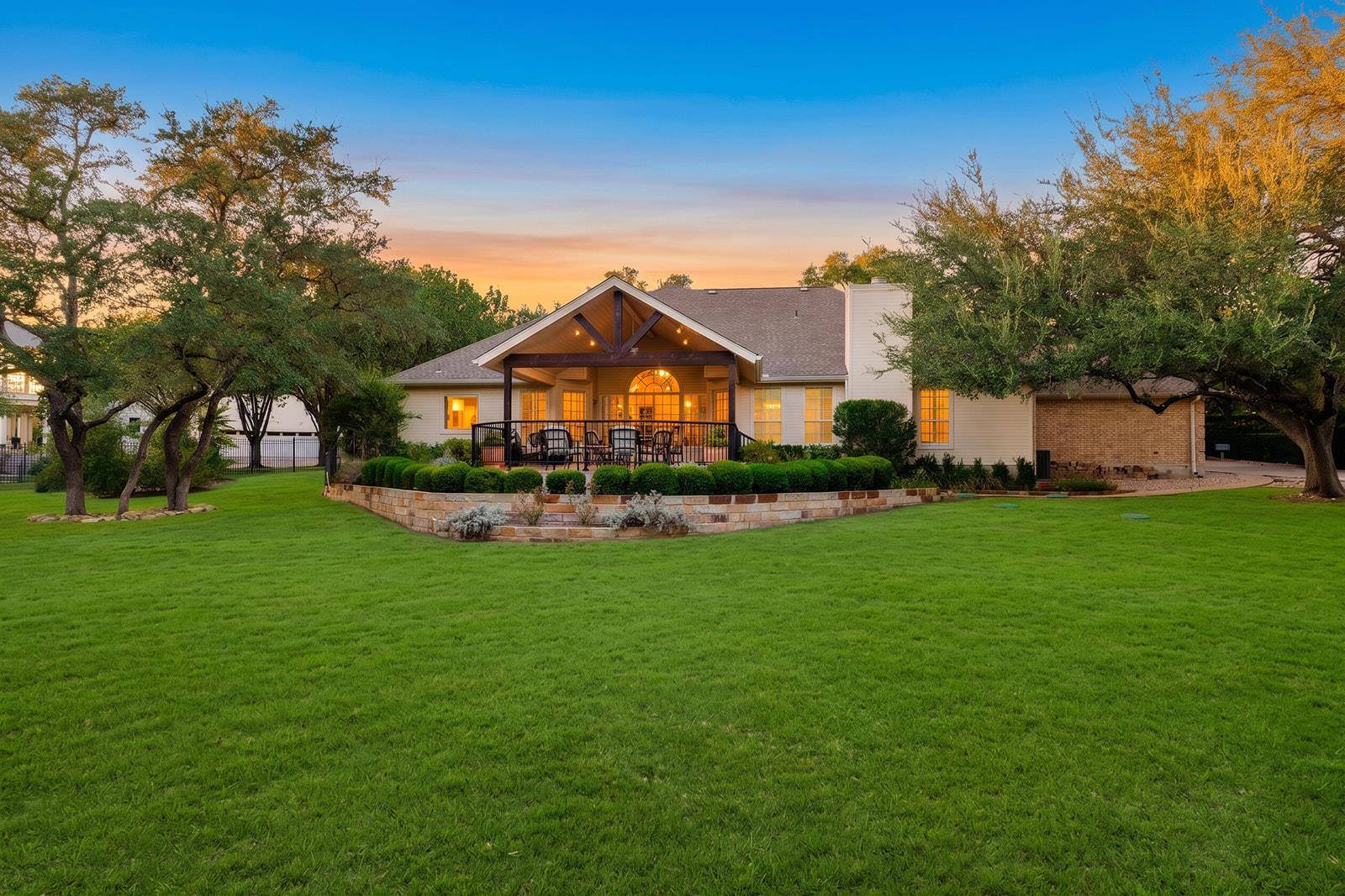 8807 Smoketree CV, Austin, TX 78735