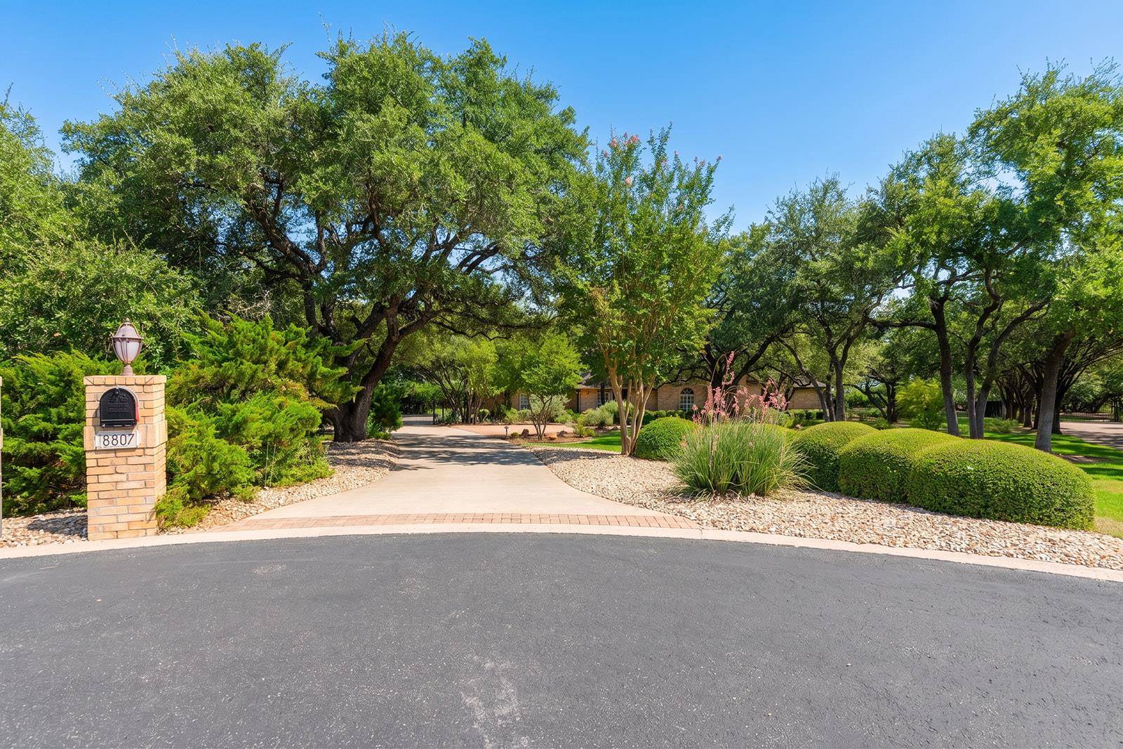 8807 Smoketree CV, Austin, TX 78735