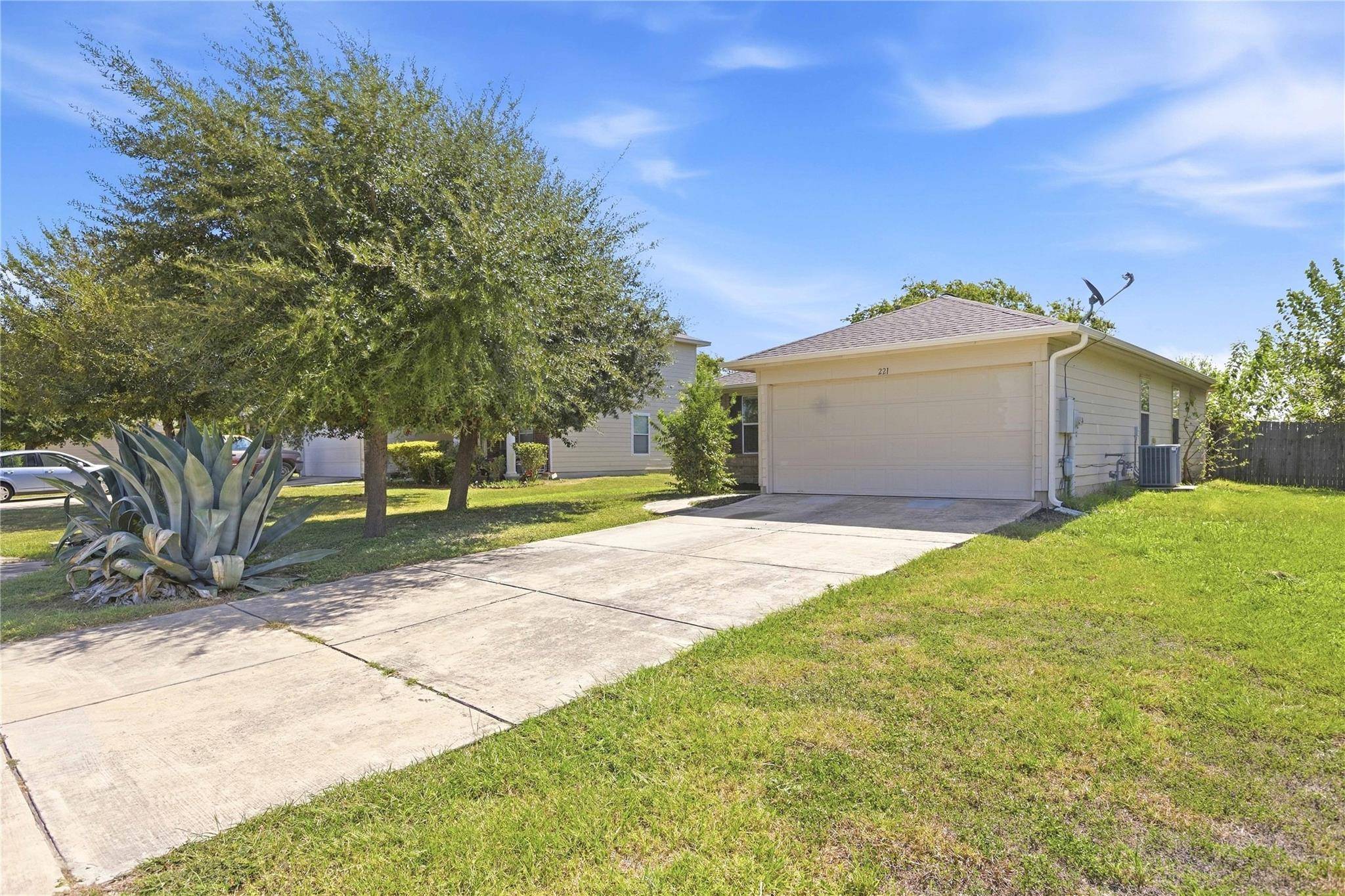 221 Ames CV, Kyle, TX 78640