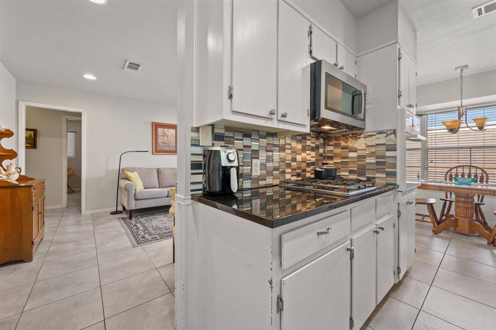 2712 Thrushwood DR #A, Austin, TX 78757