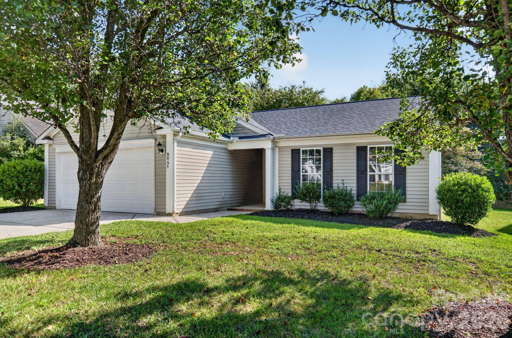 9041 Foggy Meadow DR, Charlotte, NC 28269