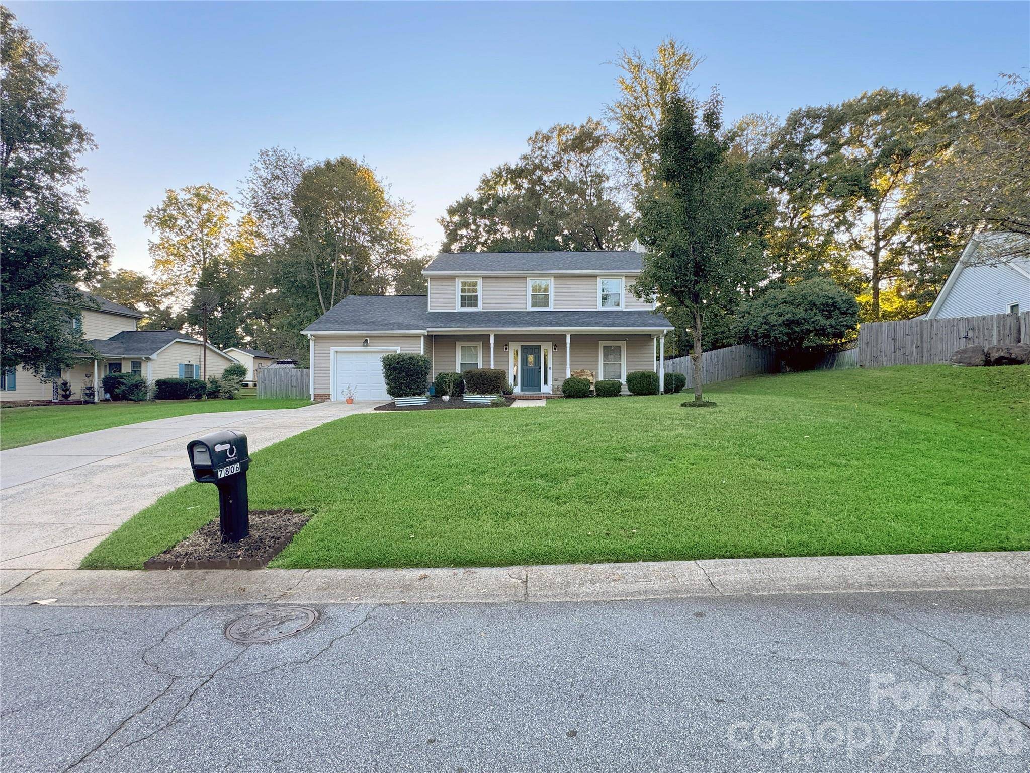 7806 Lobilia LN, Charlotte, NC 28214