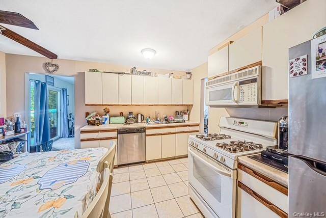 260 Waverly AVE #72, Patchogue, NY 11772