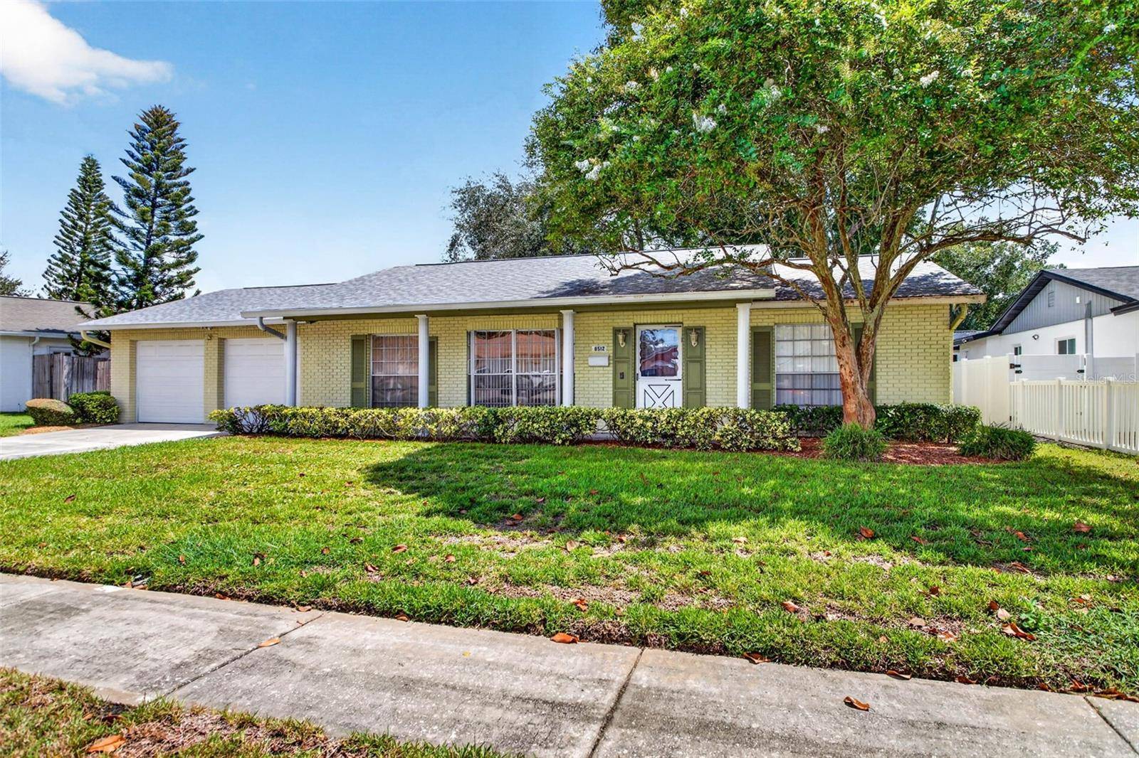 8512 WOODWICK CT, Tampa, FL 33615