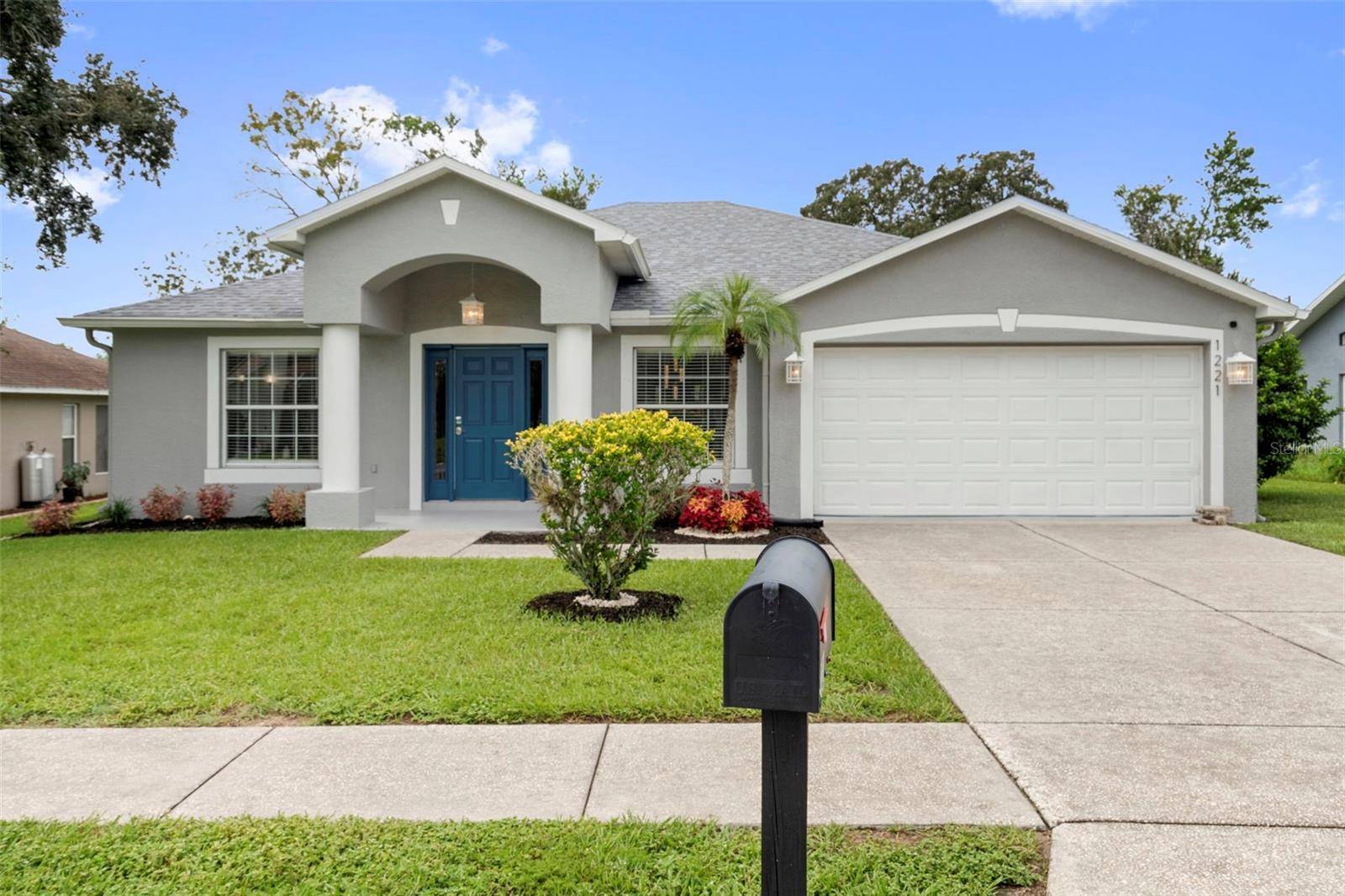 1221 OVERLAND DR, Spring Hill, FL 34608