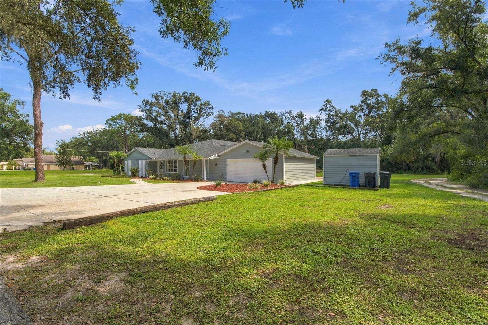 19531 DEER LAKE RD, Lutz, FL 33548