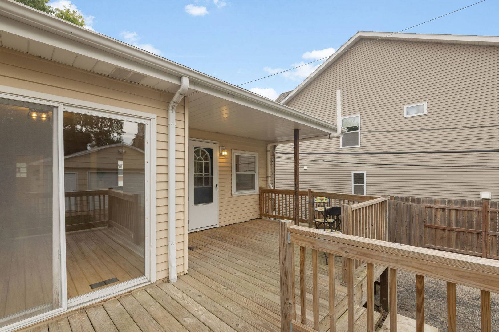 110 E 56th ST, Westmont, IL 60559