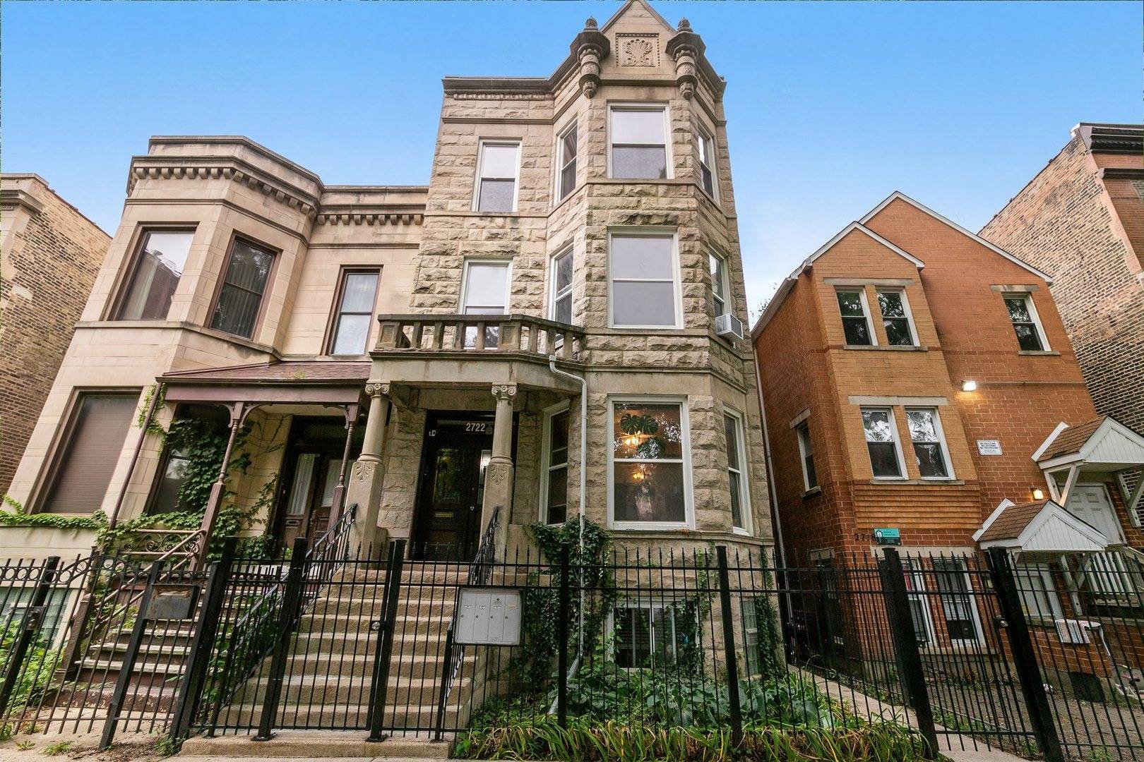 2722 W Potomac AVE, Chicago, IL 60622