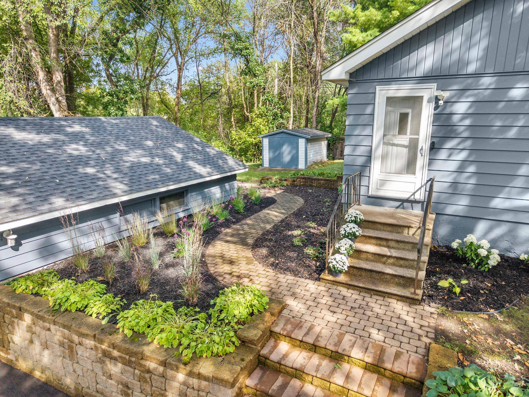 4031 Victoria ST, Minnetonka, MN 55345