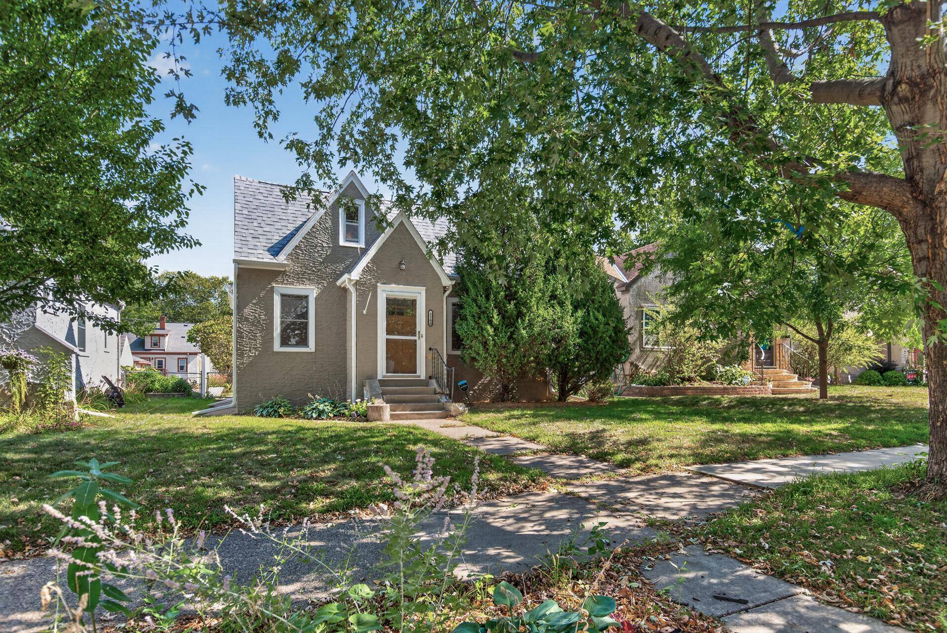 4242 Thomas AVE N, Minneapolis, MN 55412