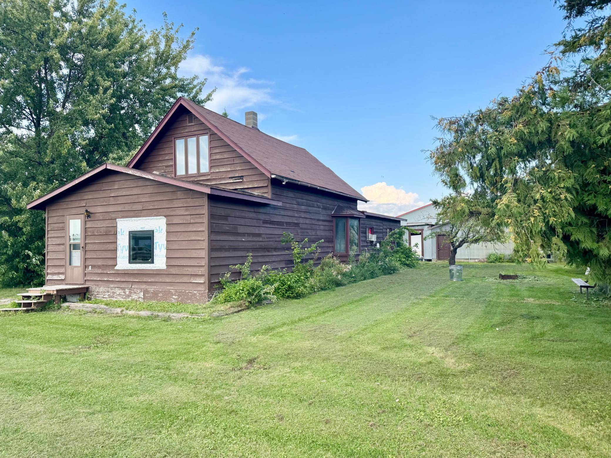 102 5th AVE SE, Baudette, MN 56623