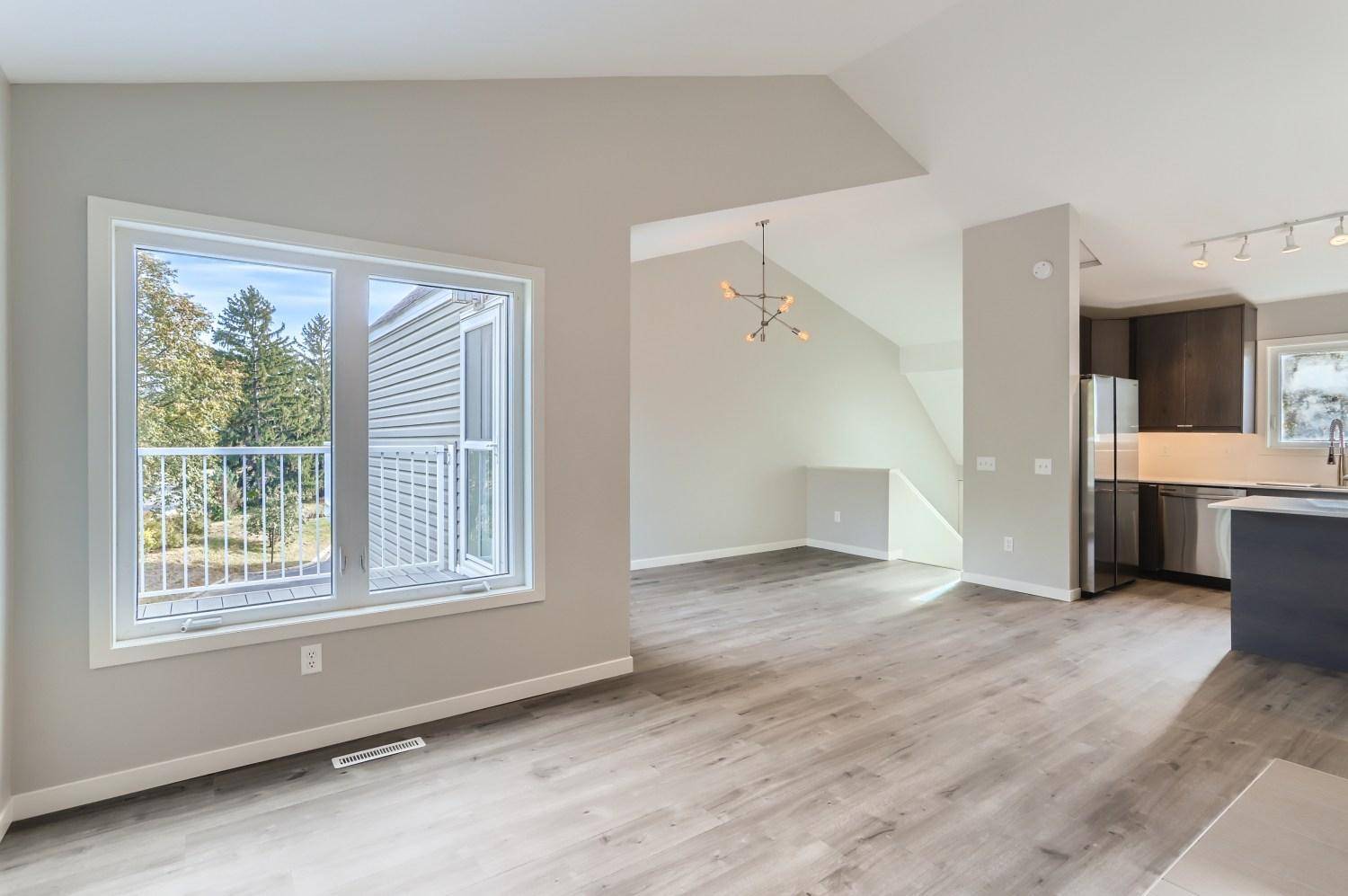 1318 Boardwalk PL, Minneapolis, MN 55411