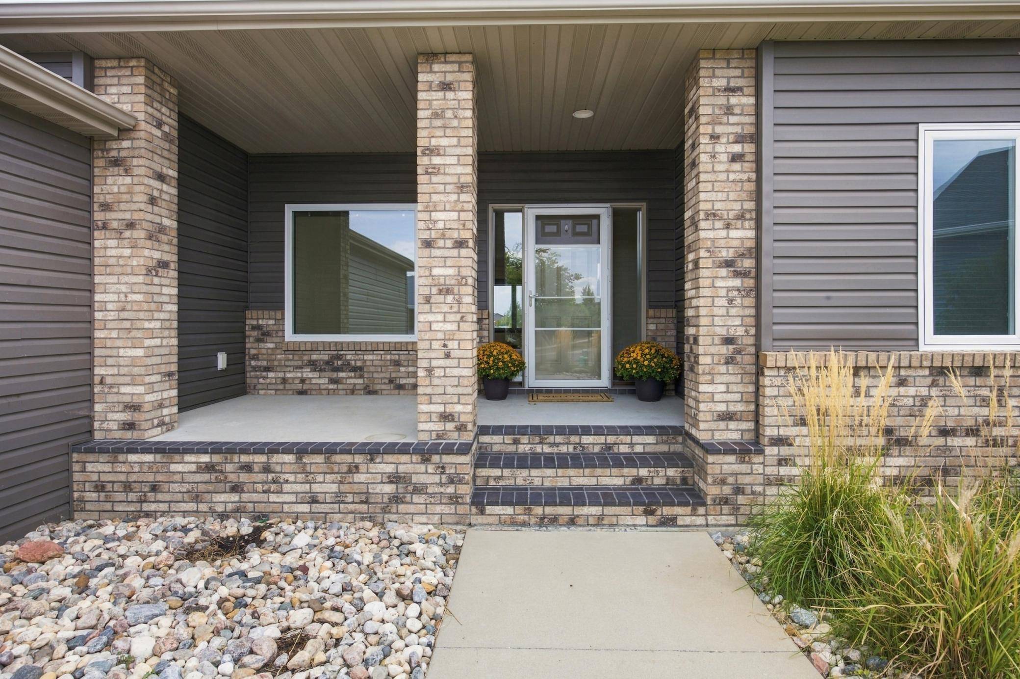 2302 10th ST W, West Fargo, ND 58078