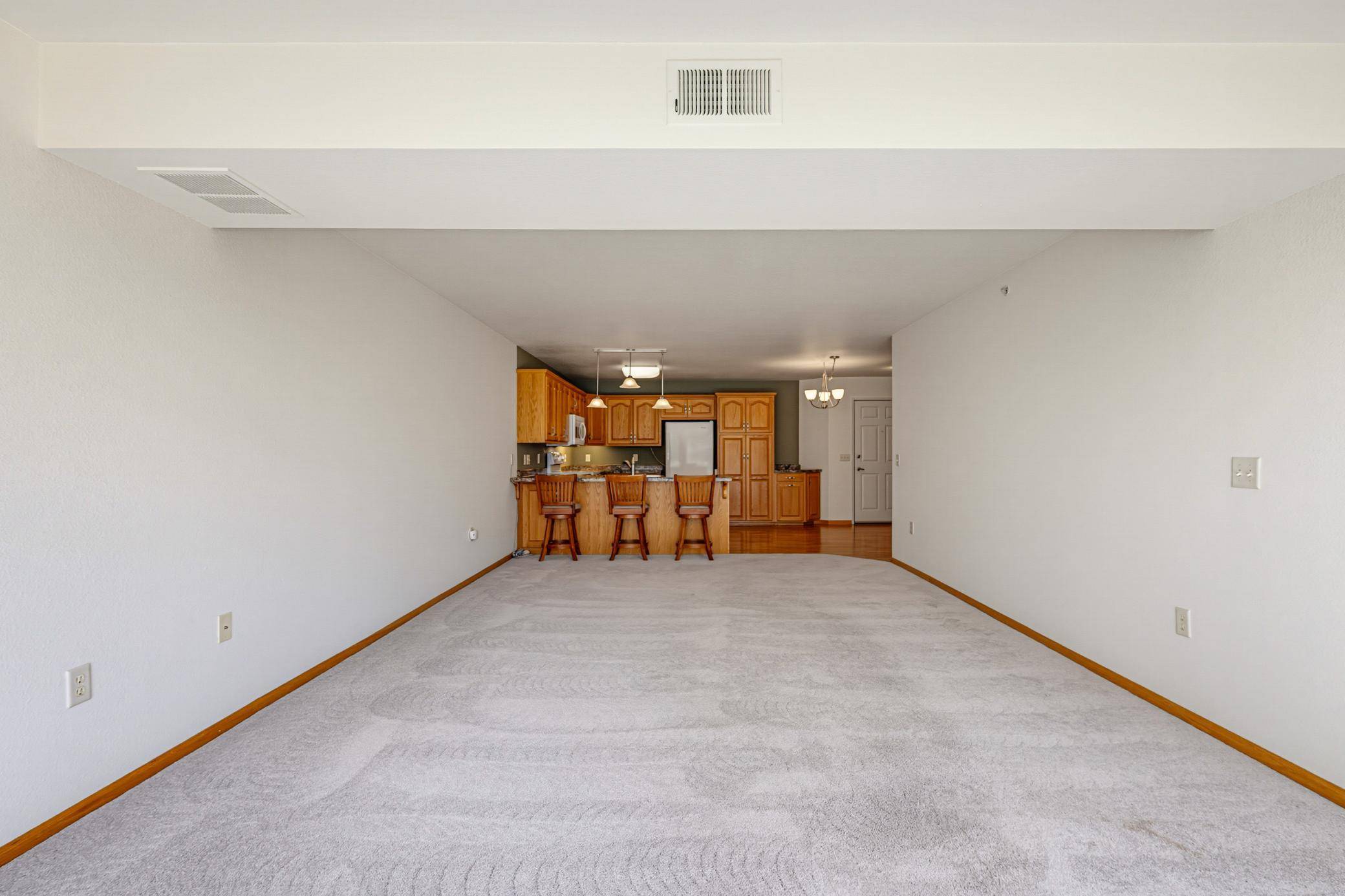 1085 Dale ST SW #115, Hutchinson, MN 55350