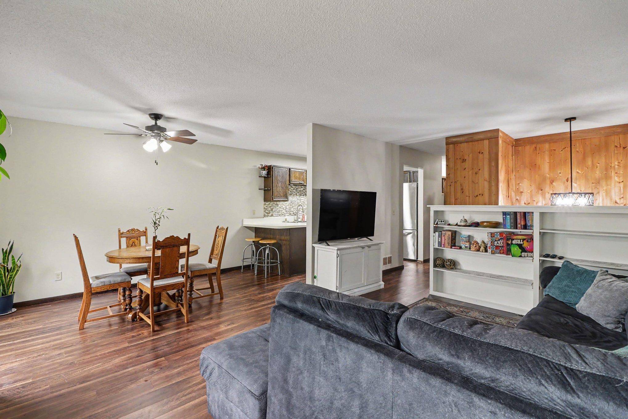 4490 Woodgate PT, Eagan, MN 55122