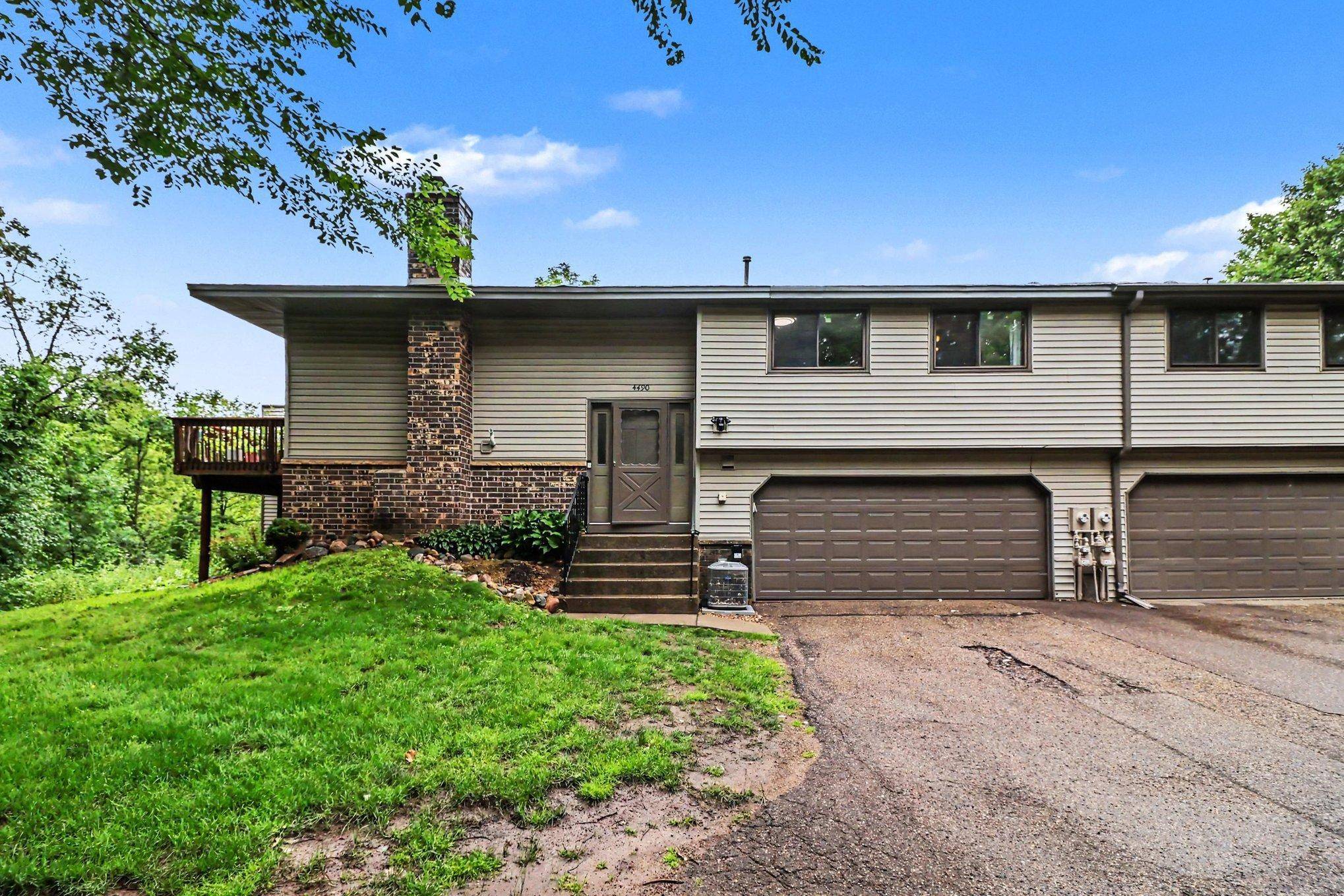 4490 Woodgate PT, Eagan, MN 55122