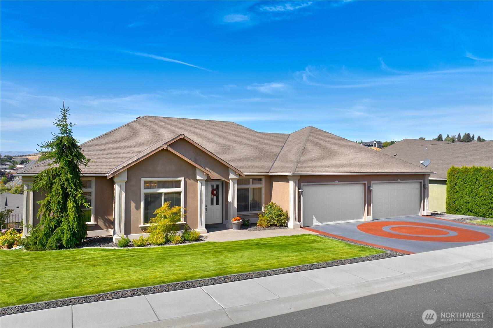 604 N 72nd AVE, Yakima, WA 98908
