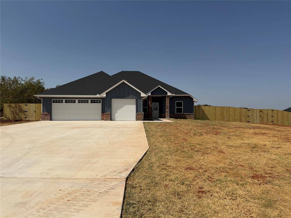 2208 Winter Ridge RD, Blanchard, OK 73010