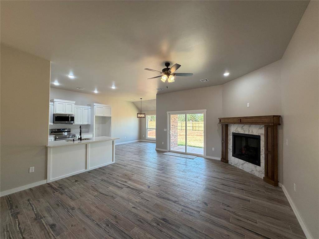 2208 Winter Ridge RD, Blanchard, OK 73010