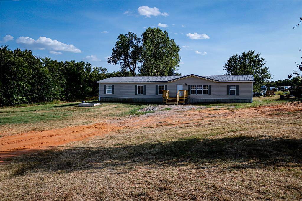 30589 Parkwood RD, Mcloud, OK 74851