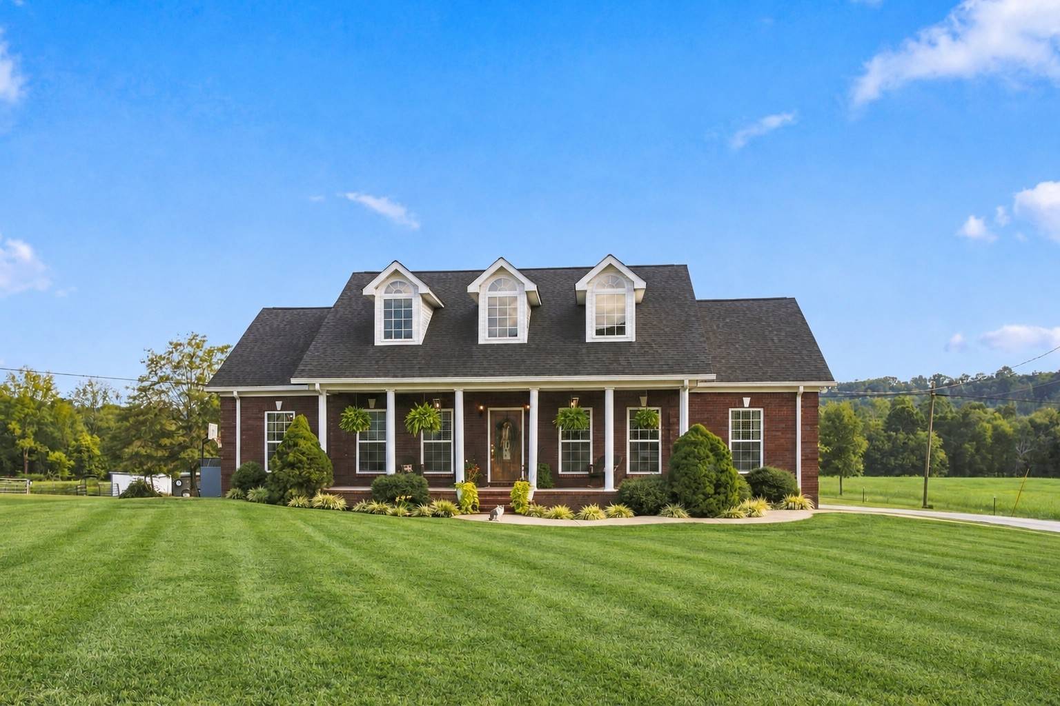4692 Cornersville Rd, Lynnville, TN 38472