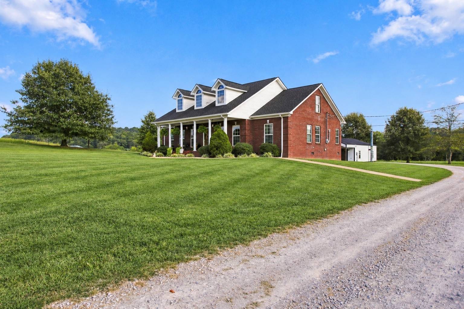 4692 Cornersville Rd, Lynnville, TN 38472