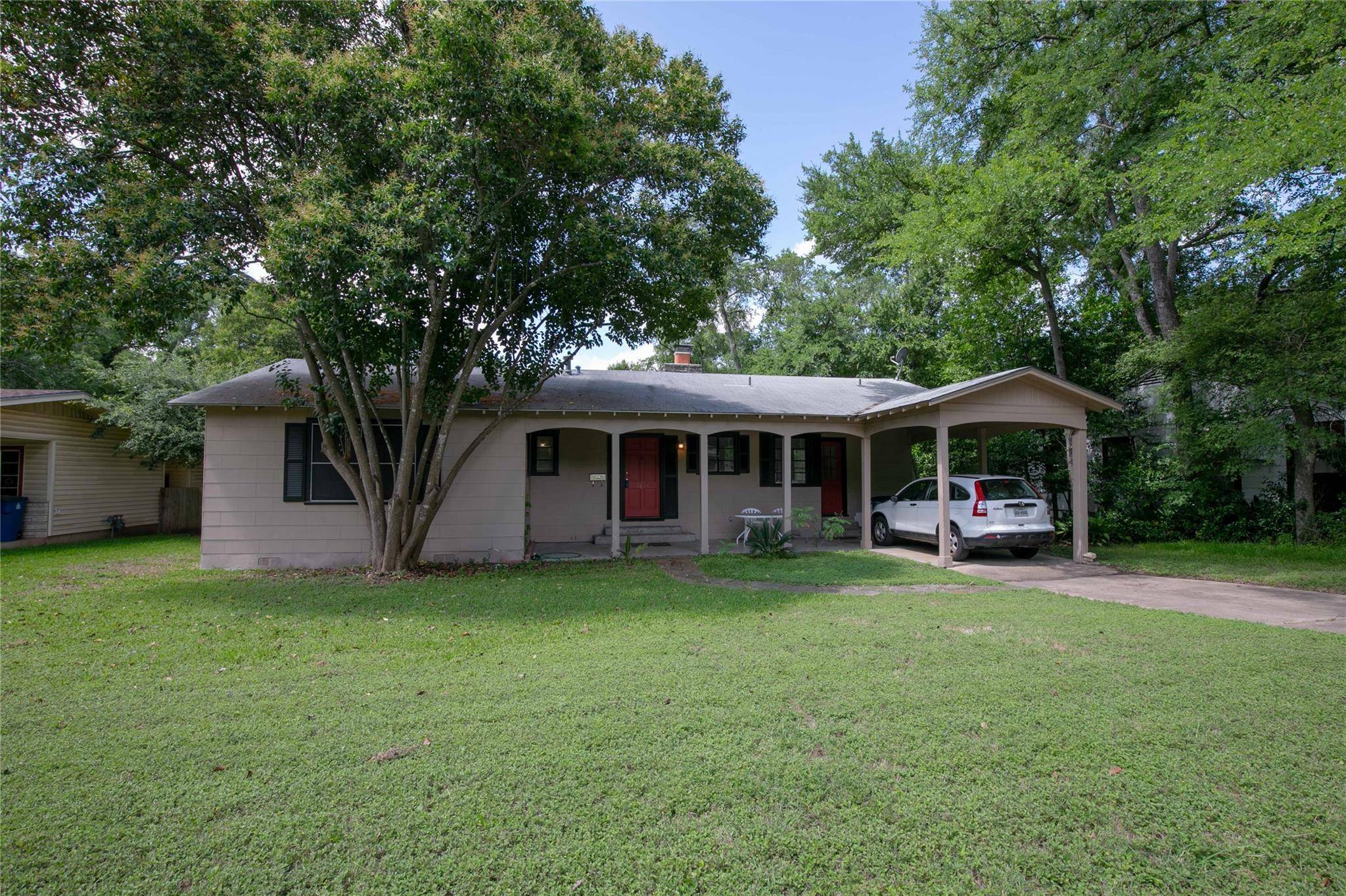 1811 E 39th ST, Austin, TX 78751