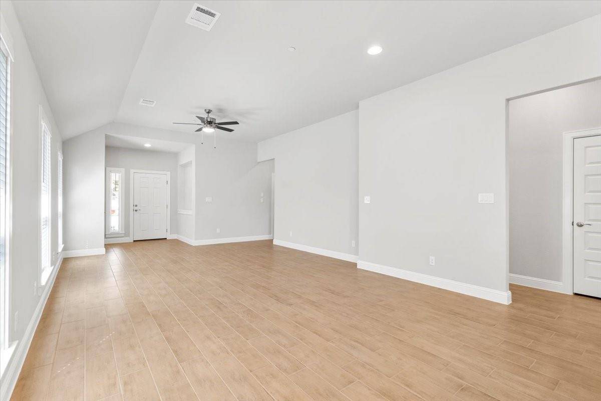 2605 Sam Bass RD #50, Round Rock, TX 78681