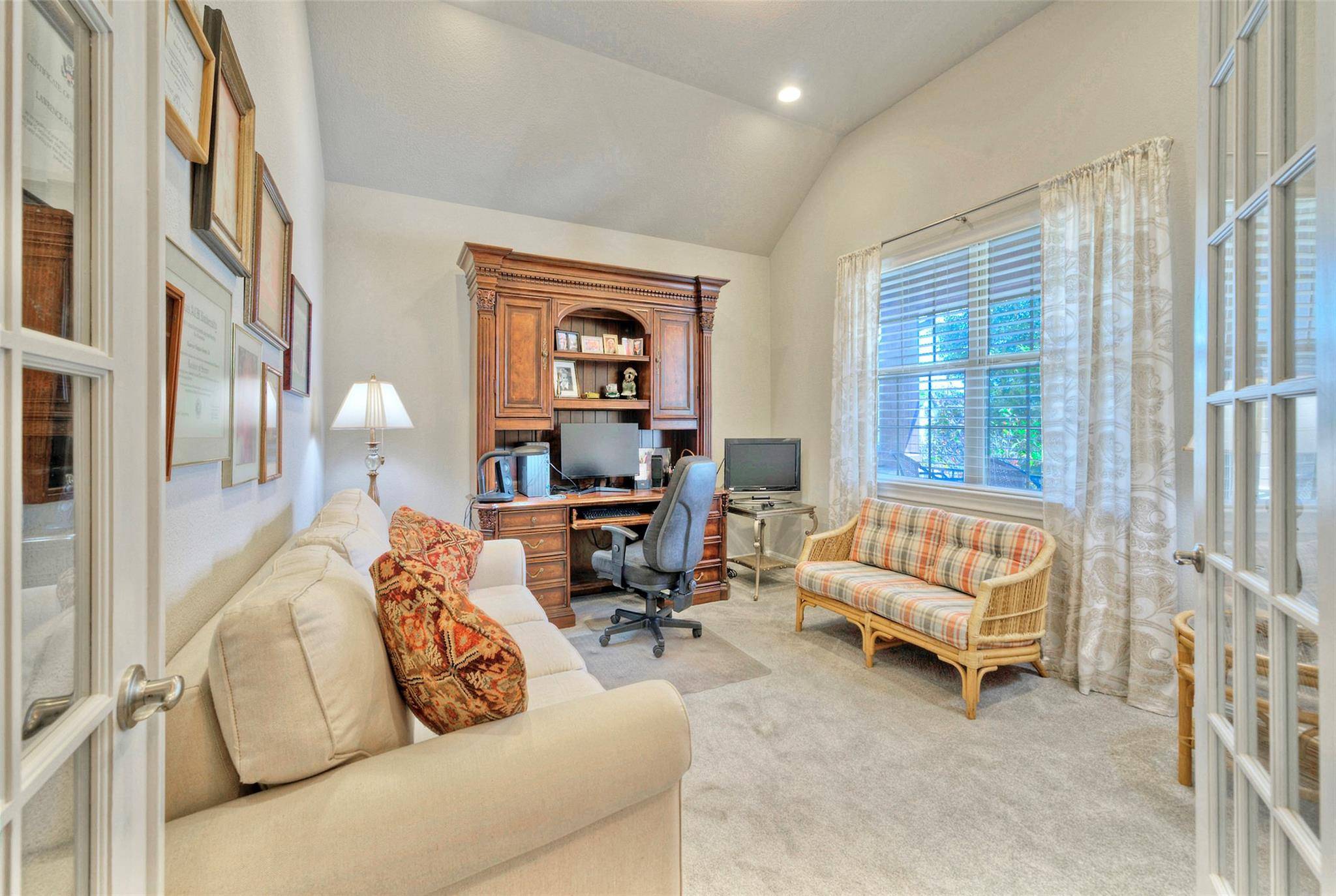 112 Senna DR, Dripping Springs, TX 78620