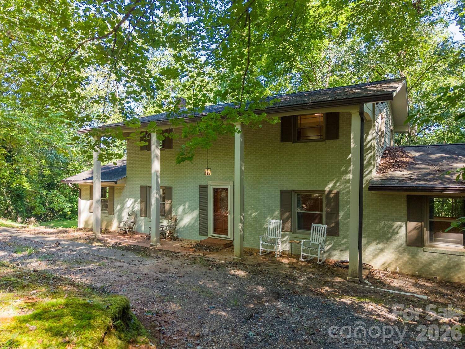 304 Canterbury RD, Cullowhee, NC 28723