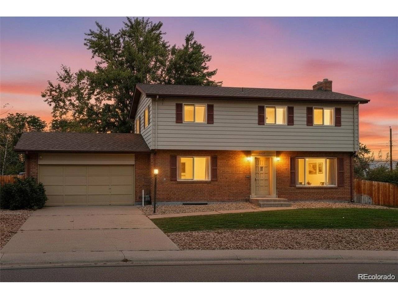 2155 E Noble, Centennial, CO 80121
