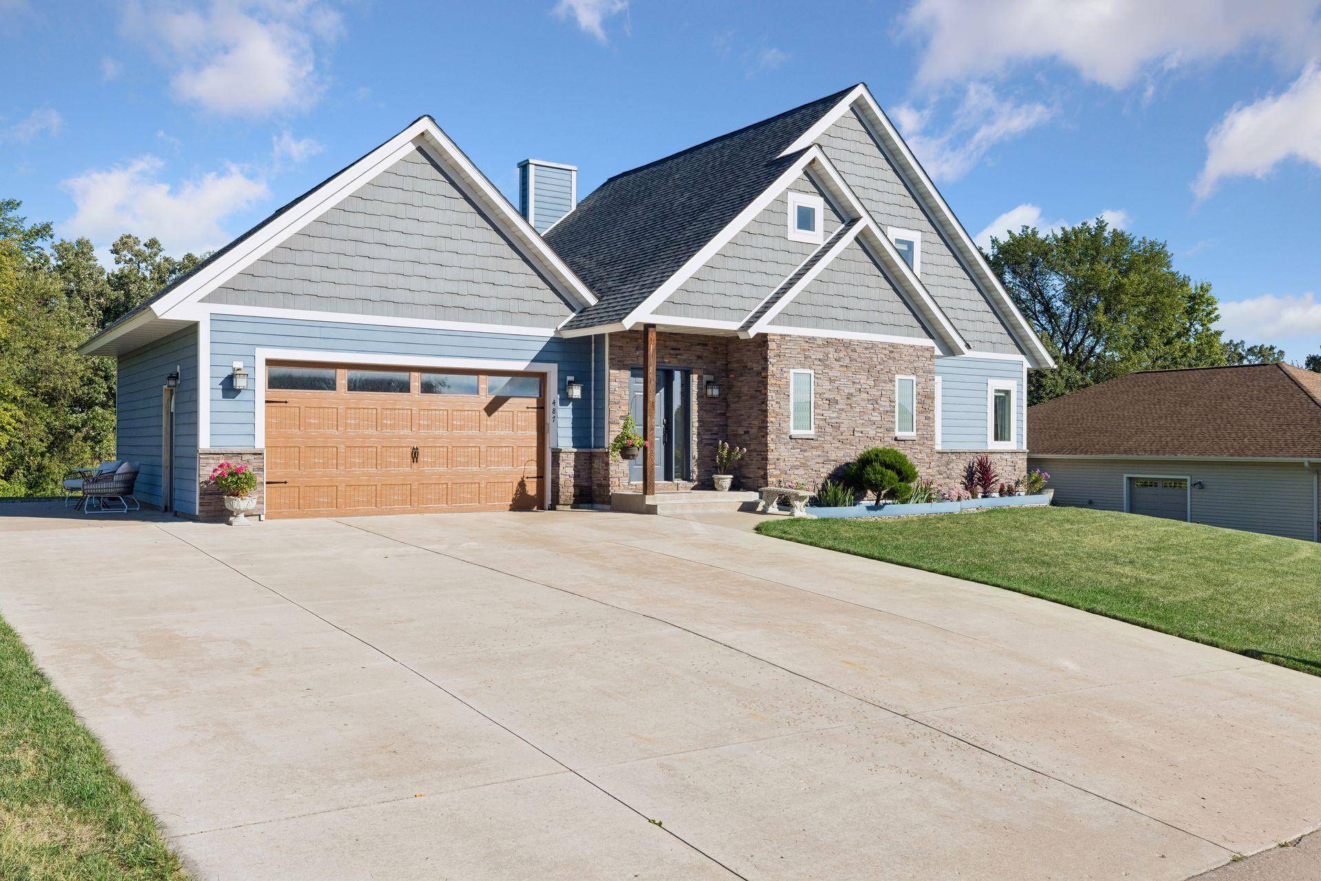 487 Northern Lights DR, Prescott, WI 54021