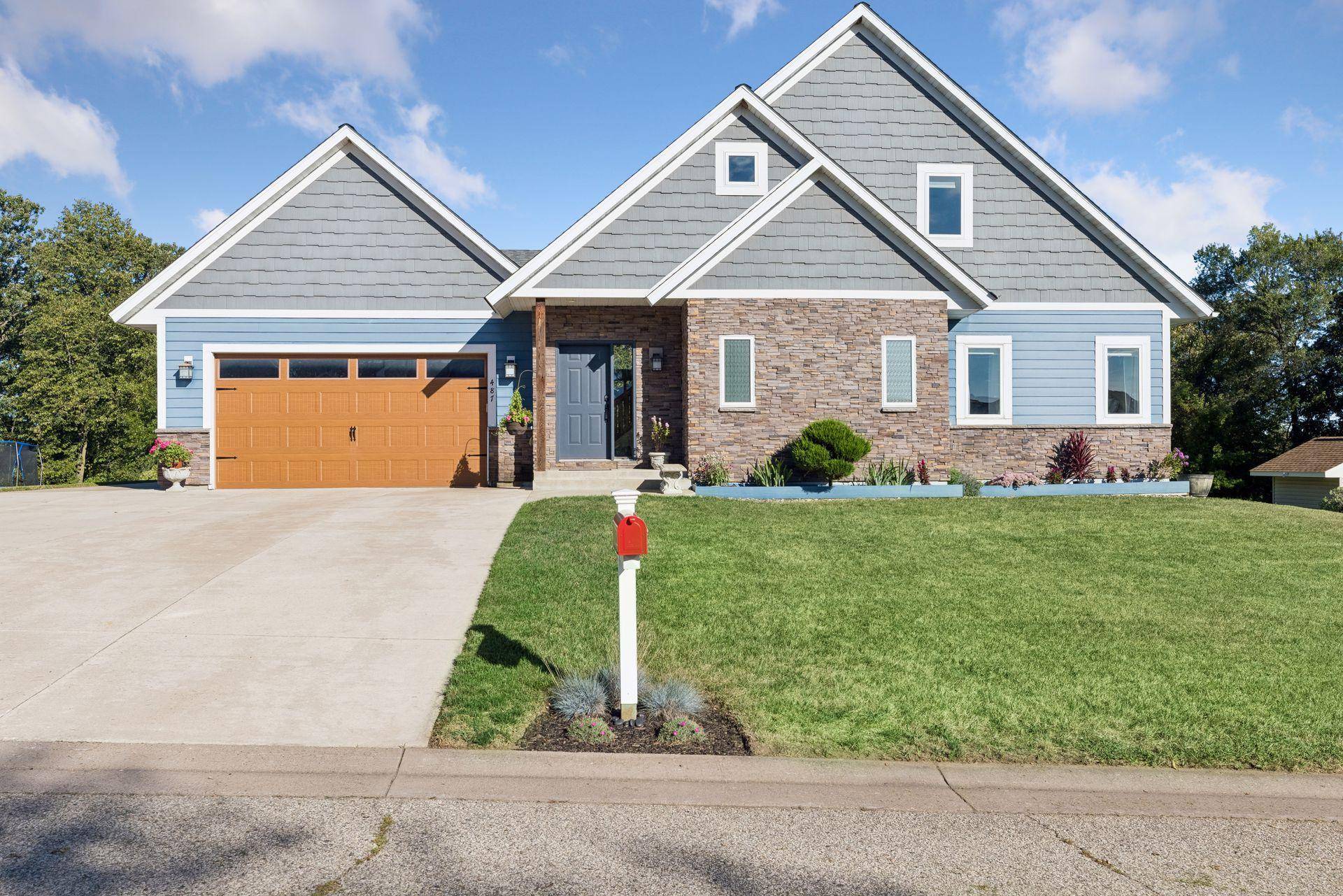 487 Northern Lights DR, Prescott, WI 54021