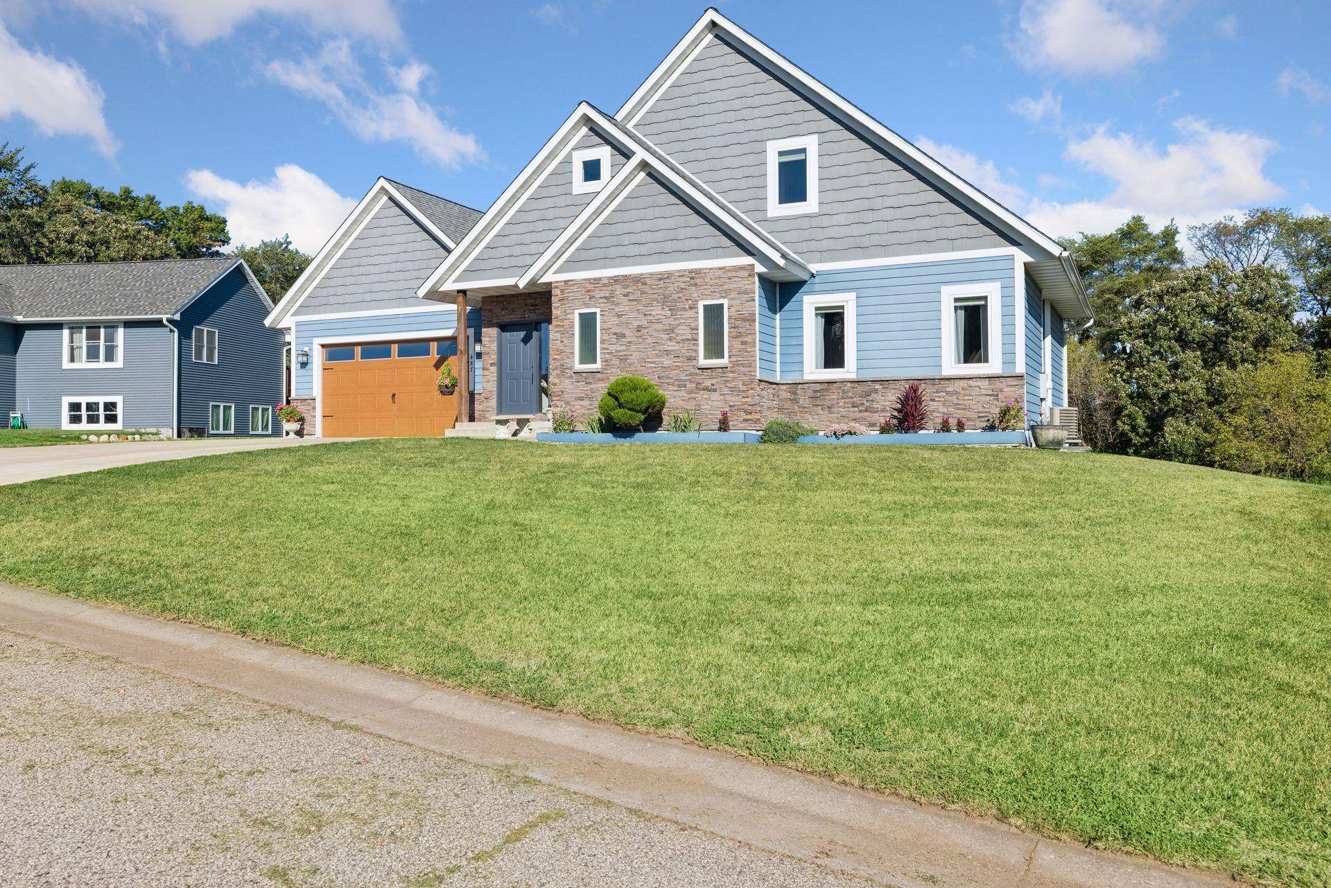 487 Northern Lights DR, Prescott, WI 54021
