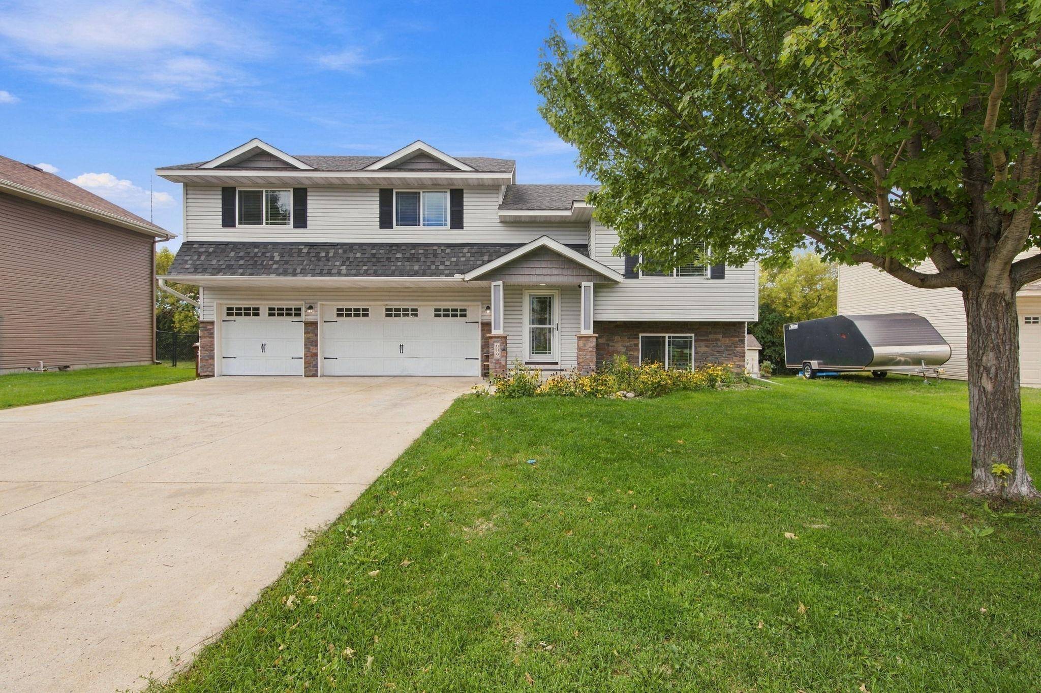 609 Ingalls DR, Buffalo, MN 55313