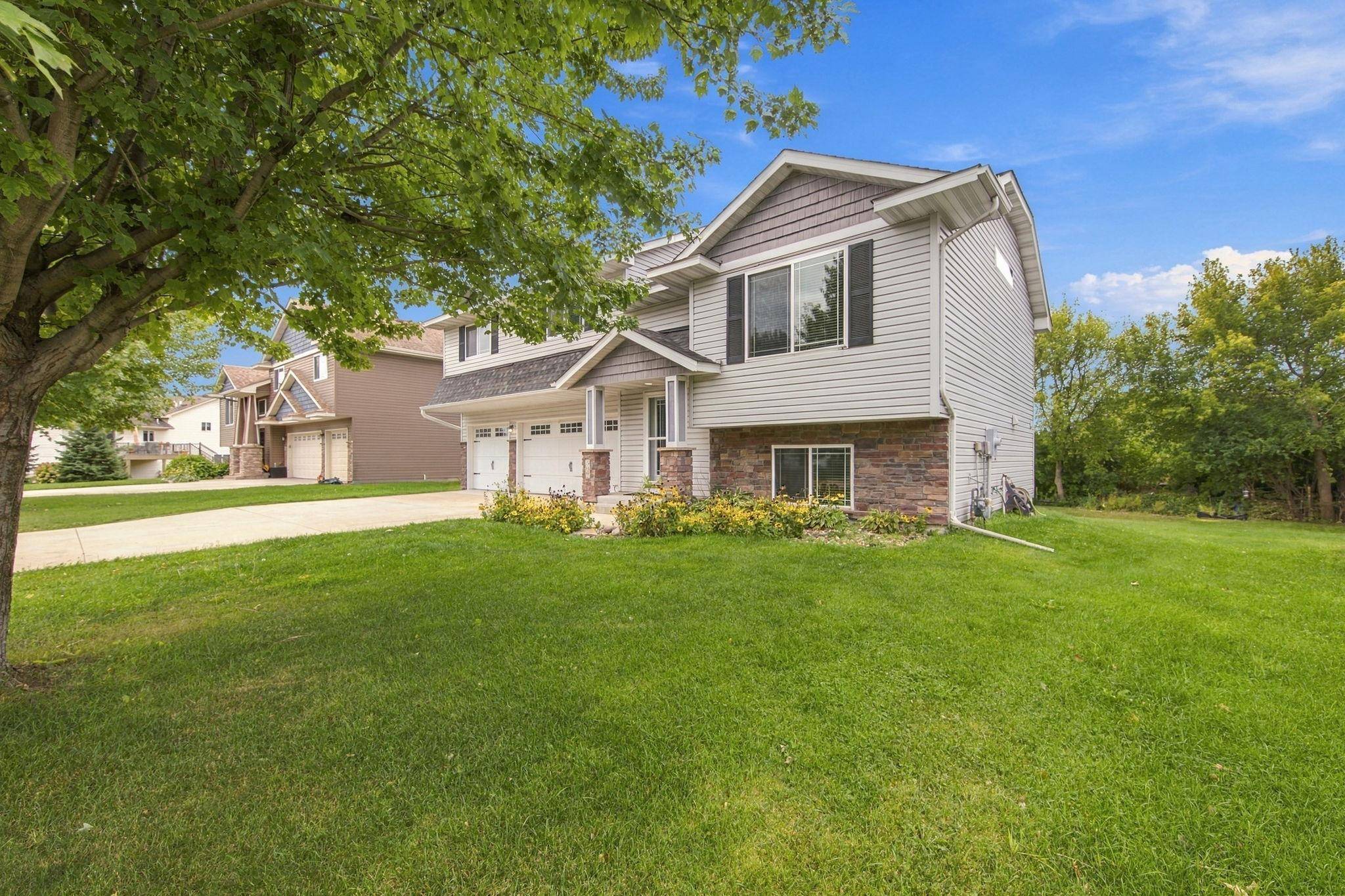 609 Ingalls DR, Buffalo, MN 55313