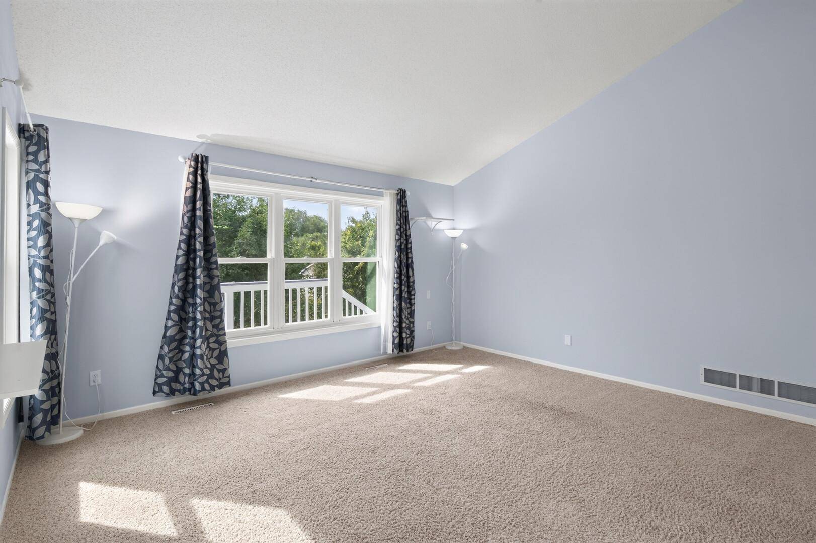 4301 W 144th ST, Savage, MN 55378