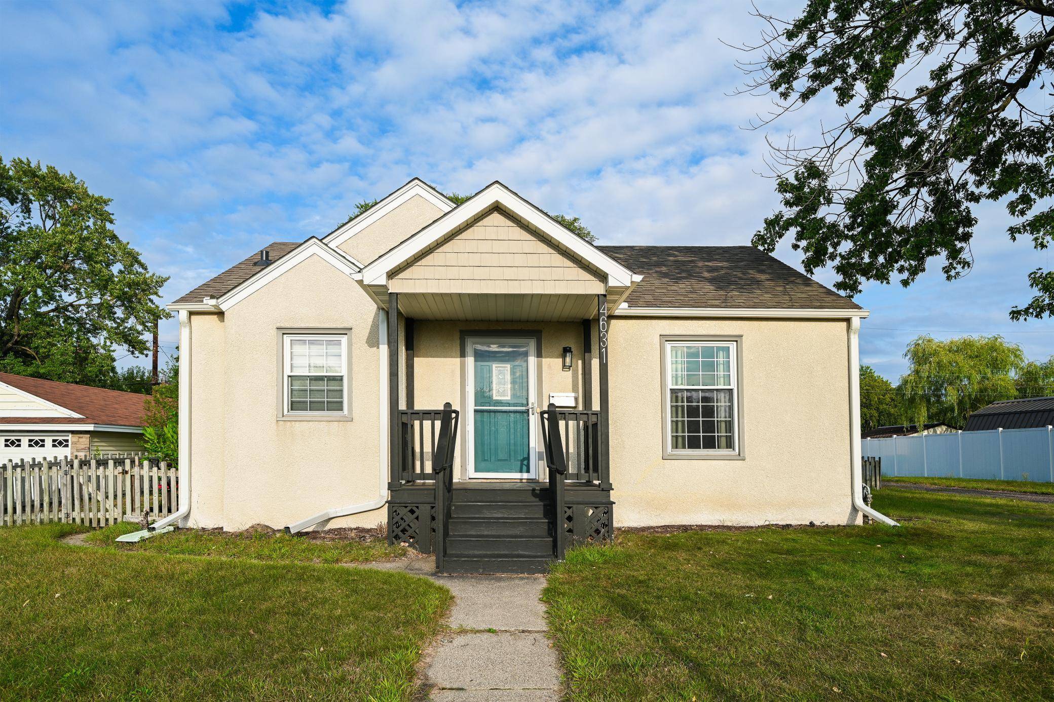 4631 2nd ST NE, Fridley, MN 55421