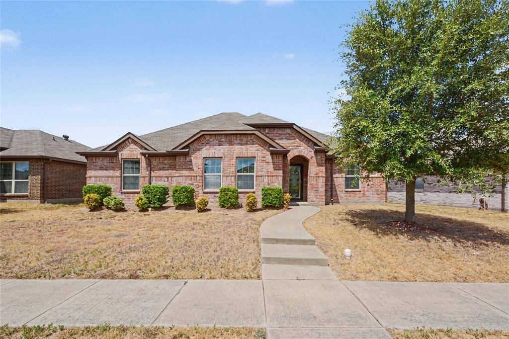 2126 Fair Weather Drive, Lancaster, TX 75146