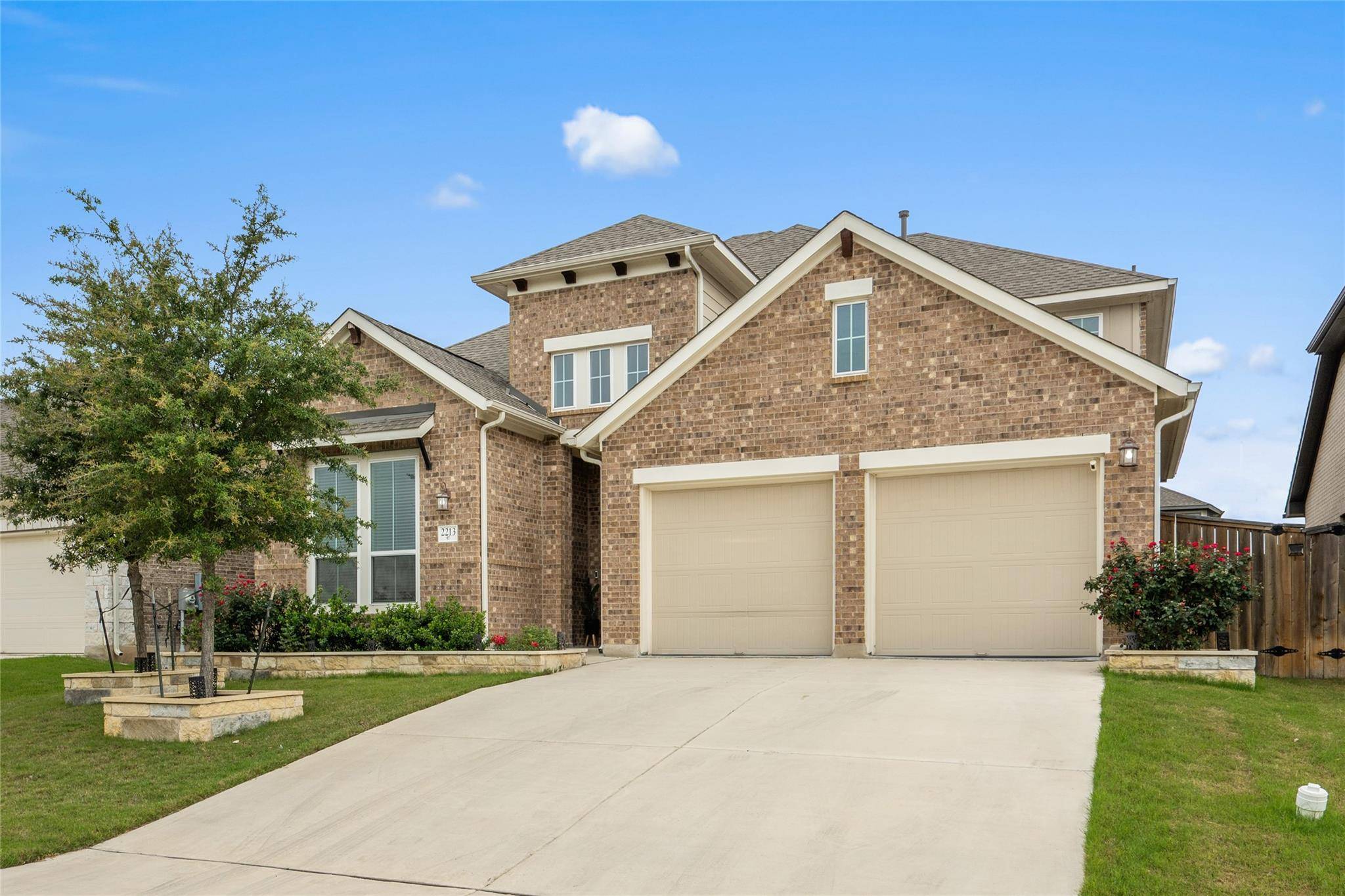 2213 Santa Isabella DR, Leander, TX 78641