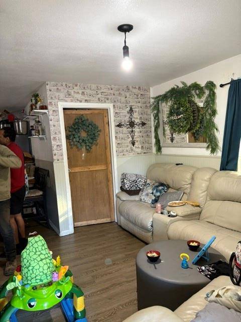 611-613 N 6th ST, Temple, TX 76501