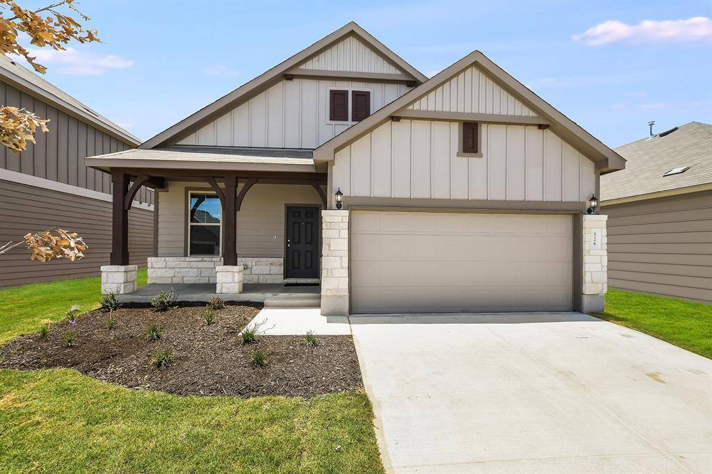 526 Purple Heart DR, Buda, TX 78610