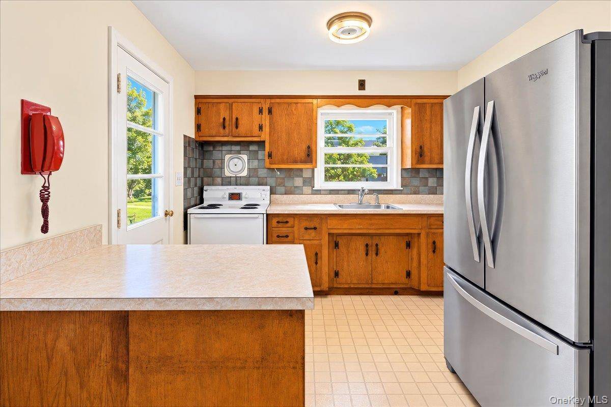 136 Sherman AVE, Hawthorne, NY 10532
