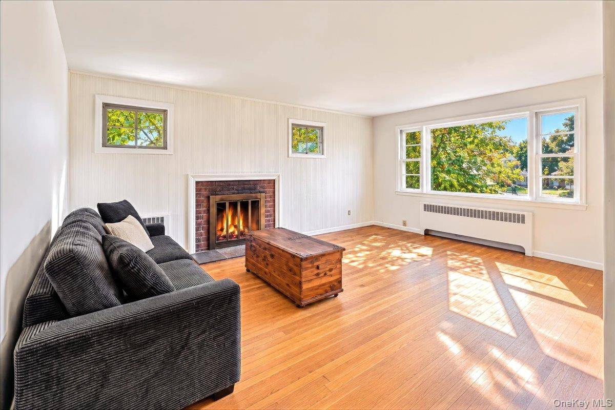 136 Sherman AVE, Hawthorne, NY 10532