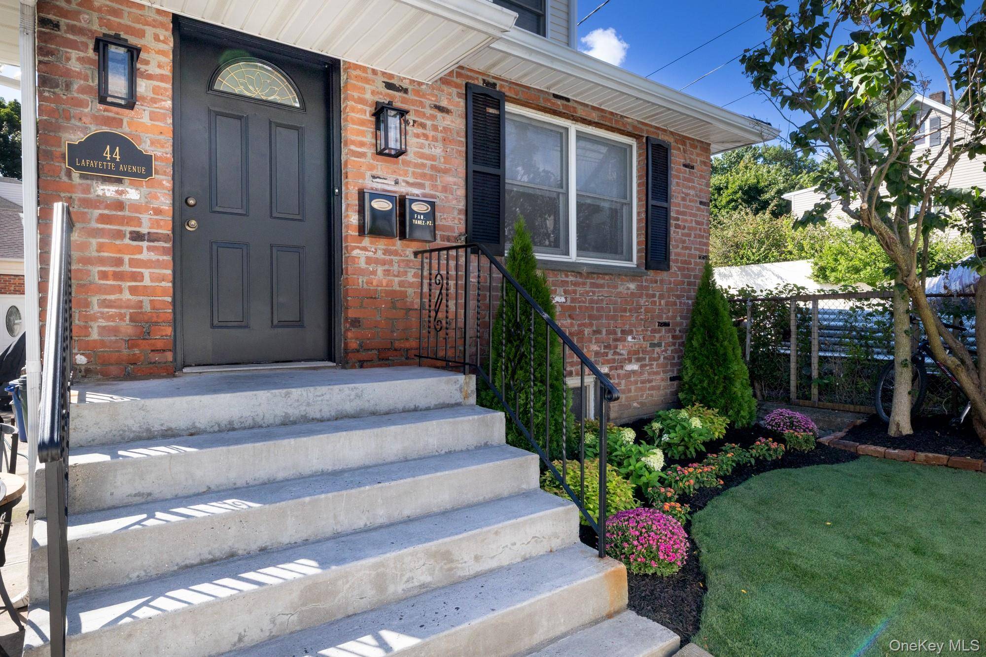 44 Lafayette AVE, New Rochelle, NY 10801