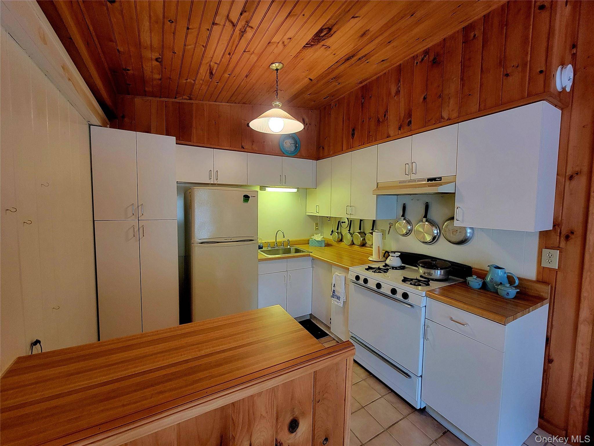 3300 Baker ST #28, Mohegan Lake, NY 10547