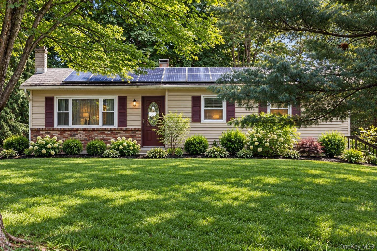 21 Elizabeth DR, Hopewell Junction, NY 12533