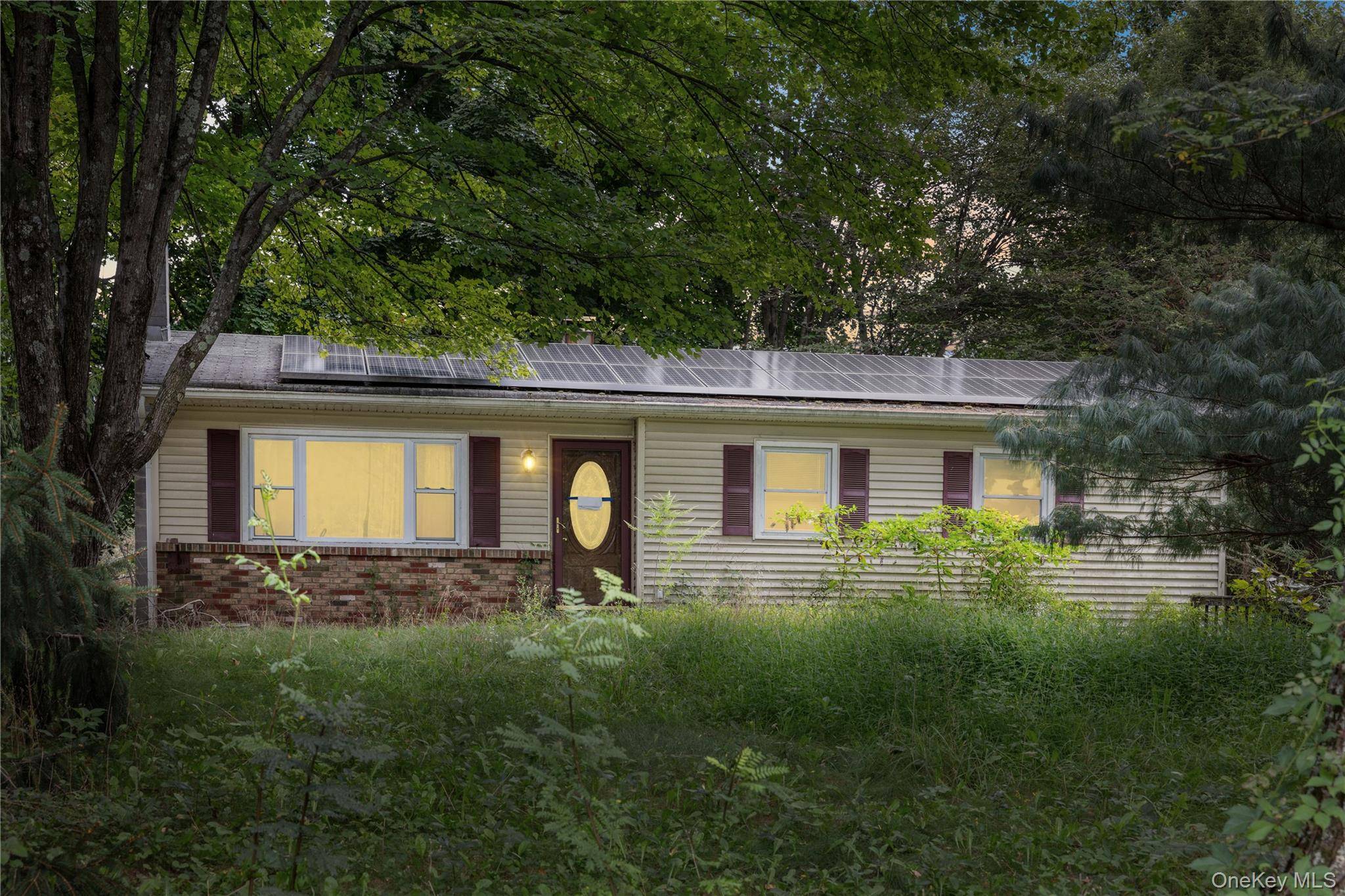 21 Elizabeth DR, Hopewell Junction, NY 12533