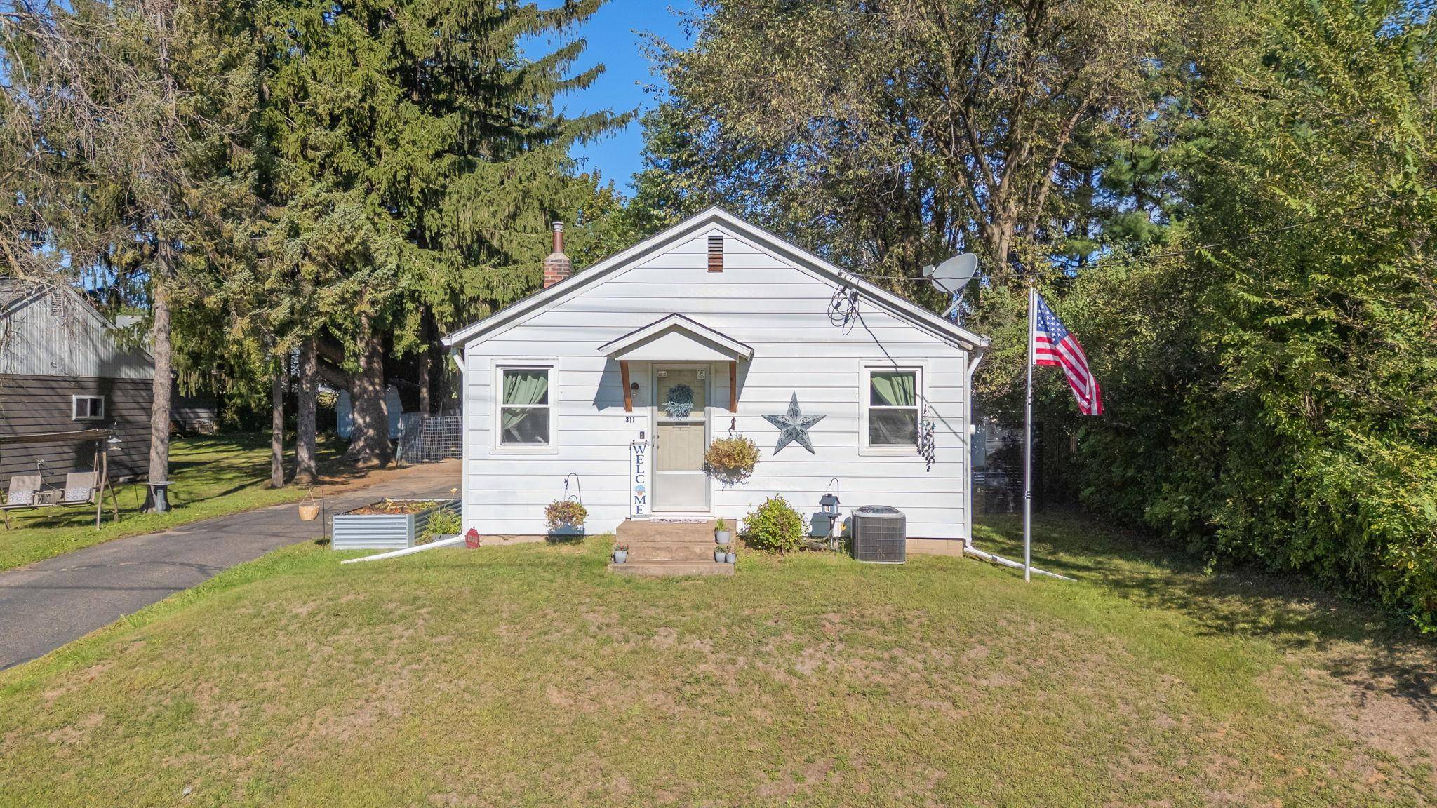 311 Garfield ST, Somerset, WI 54025